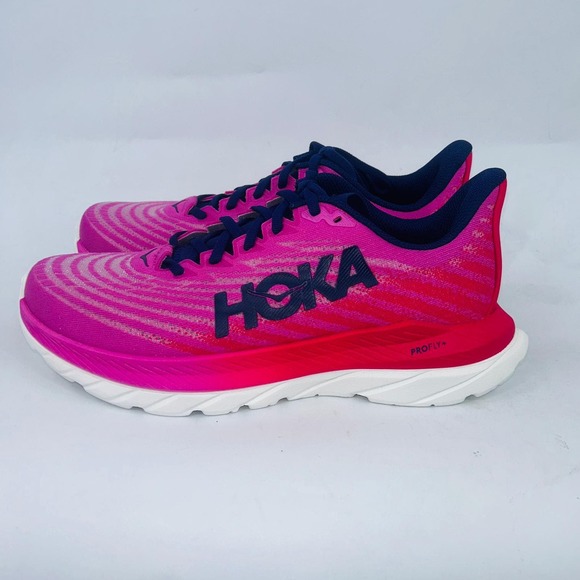 HOKA WOMEN'S CLIFTON 9 RASPBERRY/STRAWBERRY ATHLETIC TRAINING SNEAKERS SIZE 8.5B - Picture 4 of 5